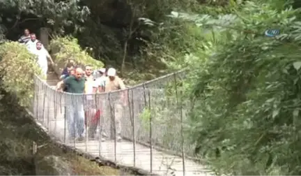 Ayağı Kırılan Arap Turist İçin Seferber Oldular