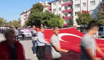 Burdur Törende Bayılan Öğrenciye İlk Müdahaleyi Sağlık Müdürü Yaptı