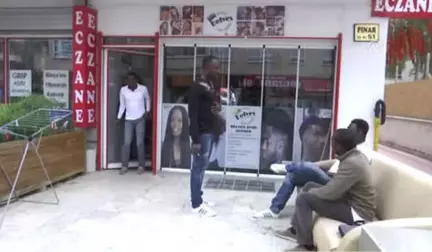 Afrika'dan Okumaya Geldi, Ankara'da Kuaför Salonu Açtı