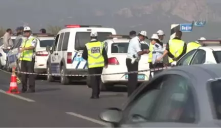 Kaçak Göçmenleri Taşıyan Kamyon Devrildi: Ölü Sayısı 22'ye Yükseldi