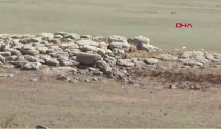 Gaziantep Baraj Suyu Çekilince Arkeoloji Parkı Yeniden Ortaya Çıktı