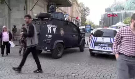 İstanbul- Eminönü'nde Polis ile Şüpheli Arasında Arbede 1 Polis Yaralandı