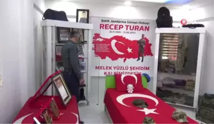 Şehit Oğullarının Odasını Müzeye Çevirdiler