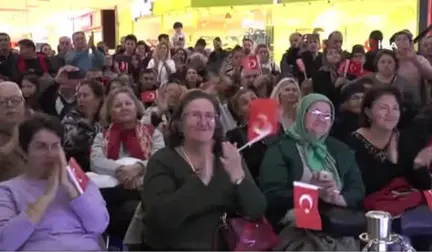 Eskişehir'de Cumhuriyet Bayramı Hakan Aysev ile Kutlandı