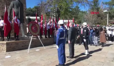 Sivas'ta Cumhuriyet Bayramı Kapsamında Çelenk Törenleri Düzenlendi