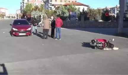 Aksaray'da Otomobil ile Motosiklet Çarpıştı: 1 Yaralı