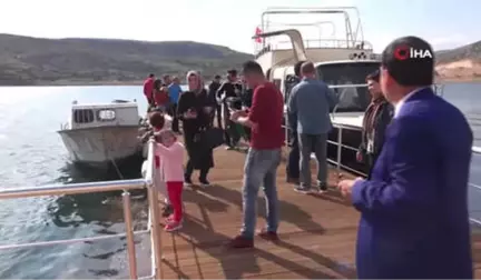 Adıyamanlı Gençler Takoran'ı Gezdi