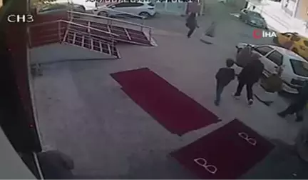 Kayıp Paranın Sahibi Aranıyor... Vatandaşın Parayı Düşürme Anı Kamerada