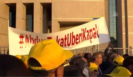 Taksicilerin Uber'e Yönelik Davası