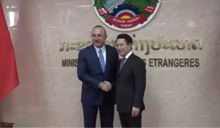 Dışişleri Bakanı Çavuşoğlu, Laos Dışişleri Bakanı Kommasith ile Görüştü