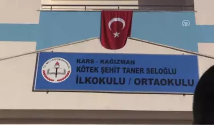 Yitirdiği Oğlunun Adını Kütüphanede Yaşatıyor