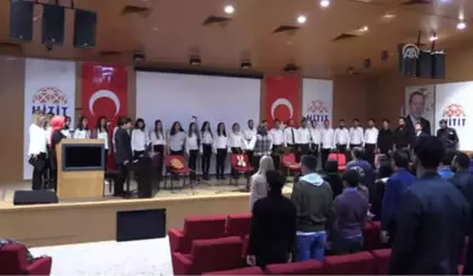 Atatürk Sevdiği Şarkılarla Anıldı