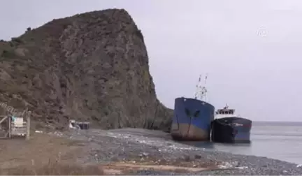 Yalova'da Karaya Oturan Hacizli Gemilerde Hırsızlık Girişimi