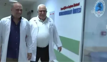 Baba Oğul Aynı Hastanede Doktorluk Yapıyorlar