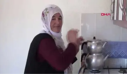 Kayseri Kayserili Gençler, Afife Teyzeyi Ziyaret Ederek, 'Sefiller'i' Tartıştı