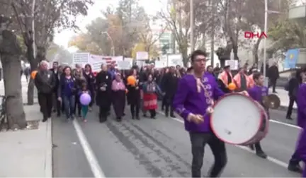 Burdur Kadına Şiddete Karşı Yürüdü