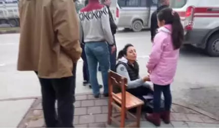 Yüreğir'de Minibüsle Kamyonet Çarpıştı: 4 Yaralı