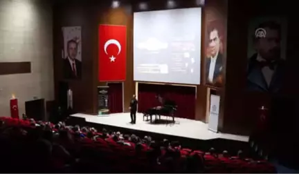 Piyanist Gökhan Aybulus Konser Verdi