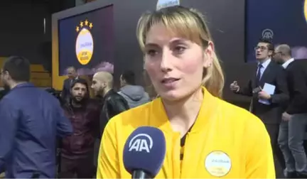 Vakıfbank'ta Dünya Şampiyonluğu Sevinci - Melis Gürkaynak