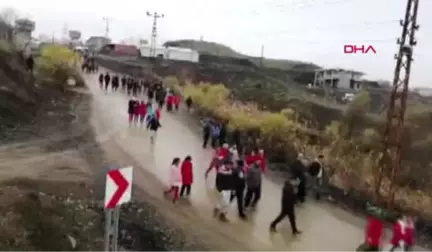 Hakkari Terörden Temizlenen Derecik'te Doğa Yürüyüşü