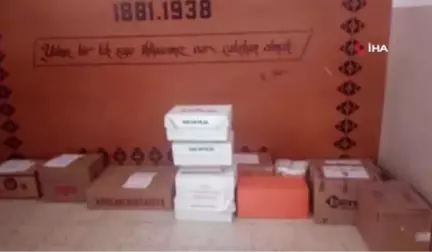 Afrin'e Okul ve Kırtasiye Malzemesi Yardımı