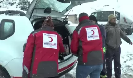 Bolu Dağı'nda Sürücülerin Yardımına Türk Kızılay Koştu - Düzce