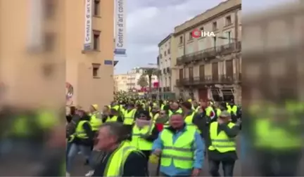 Sarı Yelekliler 10'ncu Kez Sokakta- Fransa'da Gazeteciler de 'Sarı Yelekliler'i Protesto Ediyor