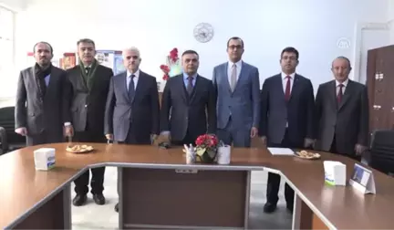 Karaman'da Hükümlüler Okulları Onarıyor