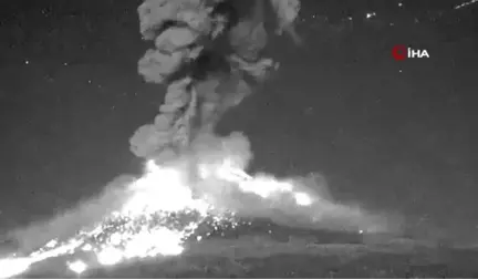 Meksika'da Popocatepetl Yanardağı Faaliyete Geçti