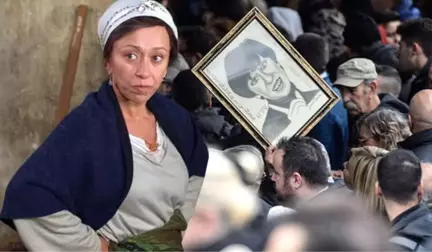 Oyuncu Şebnem Sönmez, Ayşen Gruda'nın Cenazesinde Fotoğraf Çektirmek İsteyenlere Sitem Etti