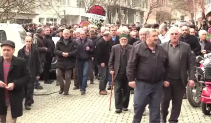 Gemi Yangınında Hayatını Kaybedenler Son Yolculuklarına Uğurlanıyor