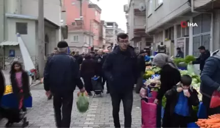 Dursunbey'de Vatandaşlara Ücretsiz Bez Torba Dağıtıldı