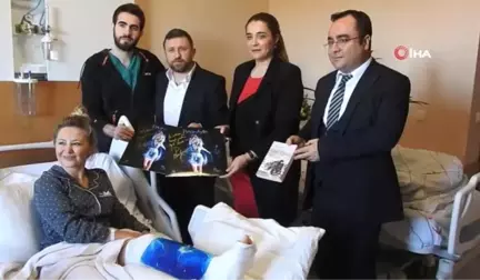 Şarkıcı Pınar Aylin Hastaneden Taburcu Oldu: 