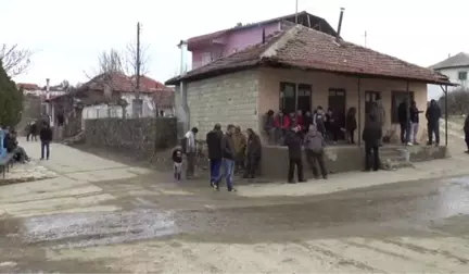 Türk Kızılayından Makedonya'ya Giysi Yardımı