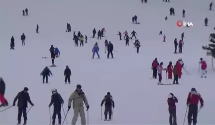 Sarıkamış Cıbıltepe Kayak Merkezi Son Yılların En Yoğun Günlerini Yaşıyor