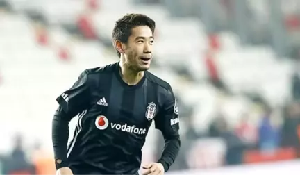 Beşiktaş, Kagawa'ya Özel Tişört ve Forma Çıkartmaya Hazırlanıyor!