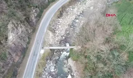 Rize Anahtarı Olmayan Köprüden Geçemiyor