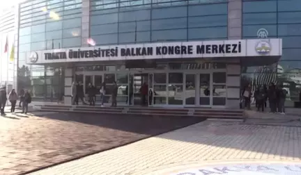 Üniversite Eğitiminde Yenilikçi Boyutlar ve Yönelimler