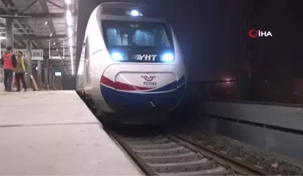 Yüksek Hızlı Tren İlk Defa Avrupa Yakasına Geçti