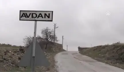 Hane Sayısı 3'e Düşen Köyde Muhtarlık Yarışı