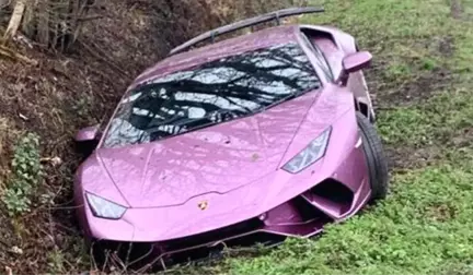 Bitcoin Milyoneri, 1 Milyon 350 Bin TL'lik Lamborghini'yi Bir Çukurda Terk Etti