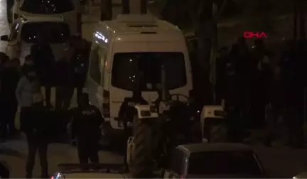 Karaman - Çaycıyı Bıçaklayan Şüpheli, Boynuna Bıçak Dayayıp Polise Direndi