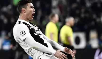 Ronaldo'ya Özenen Hajduk Split'in Genç Oyuncusu Kırmızı Kart Gördü