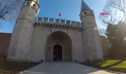 Topkapı ve Dolmabahçe Sarayı'ndaki Tarihi Eserler Japonya'ya Taşındı