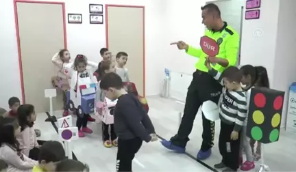 Çocukların Trafik Eğitimi Murat Ağabeylerinden