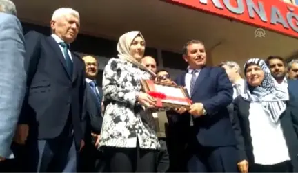 Gülnar'da MHP'li Alpaslan Ünüvar Mazbatasını Aldı