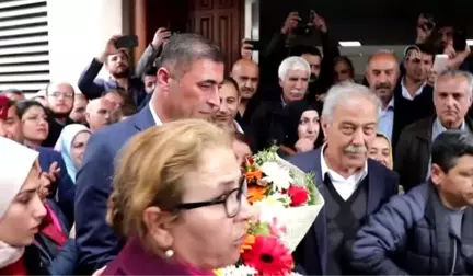 Hdp'li Başkan Terörden İhraç Edilen Eski Başkanla Makama Geçti