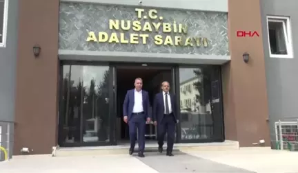 Mardin Nusaybin'de Muhtar Seçilen Kardeşler Mazbatalarını Aldı