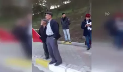 Pamukkale Yolunu Trafiğe Kapattılar