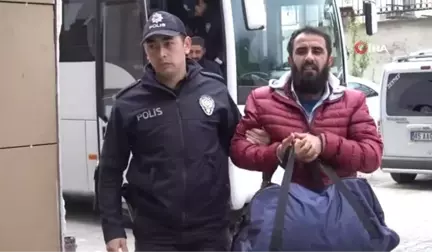 Deaş Operasyonunda Gözaltına Alınan 5 Kişi Tutuklandı